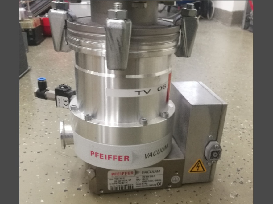 Turbomolecular pump TMH 261 P, DN 100 ISO-K